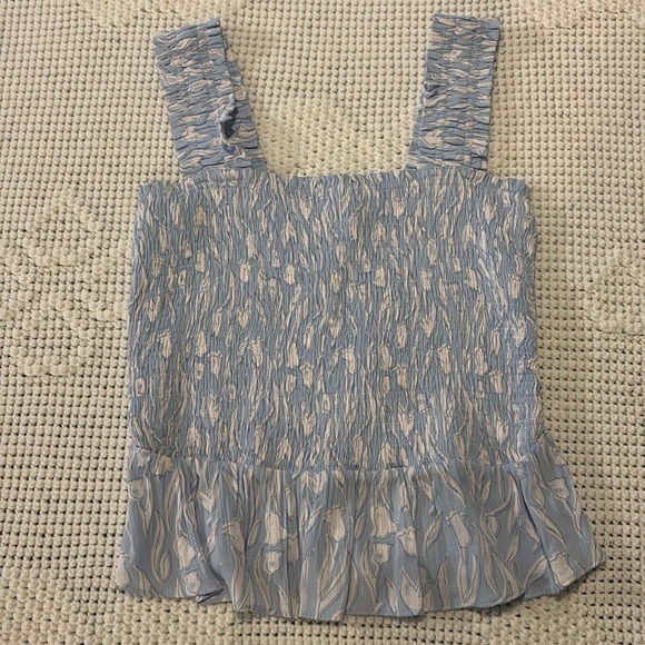 LC Lauren Conrad Tops - Lauren Conrad Blue and White Smocked Peplum Ruffle Top size M